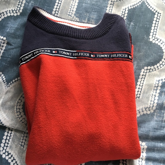 Tommy Hilfiger Sweater size 7 boys red navy blue - Picture 2 of 4
